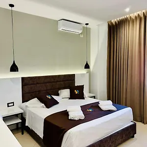  Апартаменты Relax Apts
